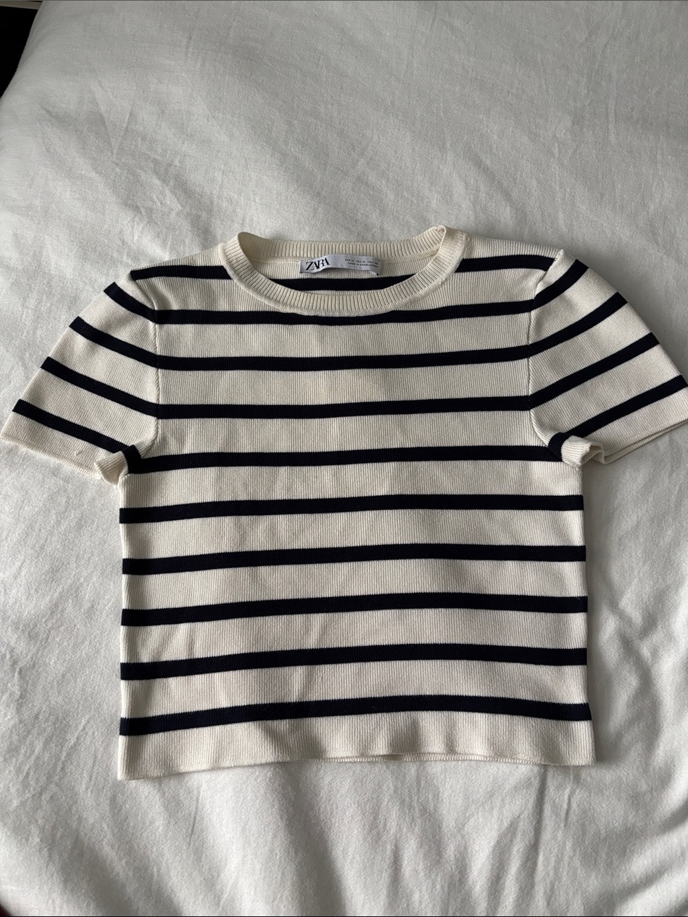 Zara Women’s M cropped striped sweater top (fits like an XS / S)